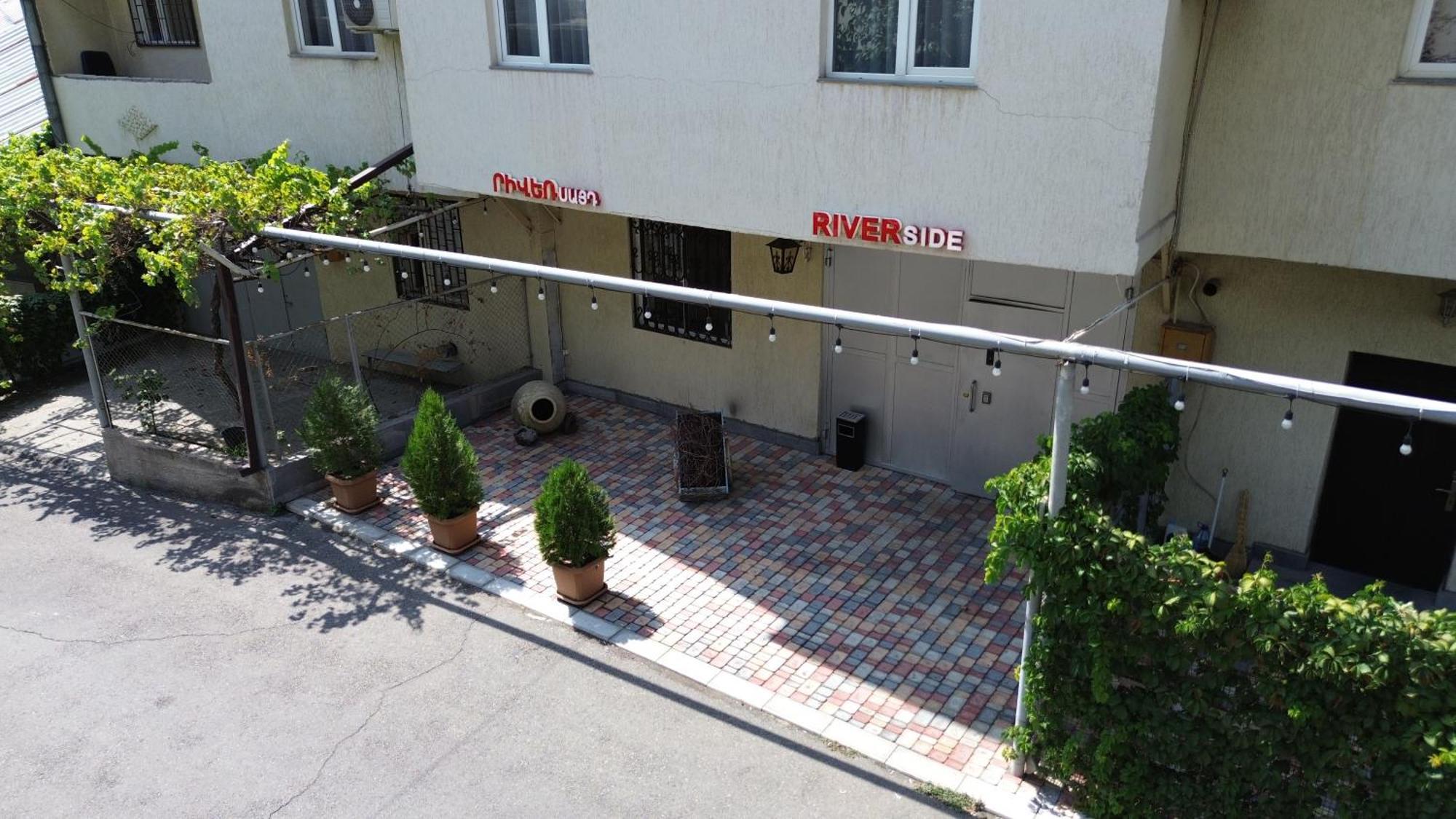 Riverside Hotel Yerevan Ngoại thất bức ảnh